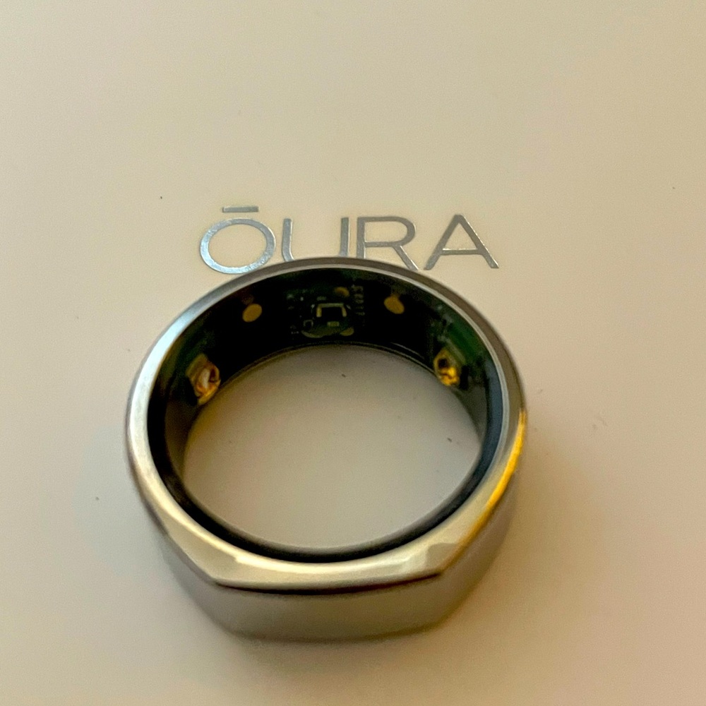 Oura Ring.